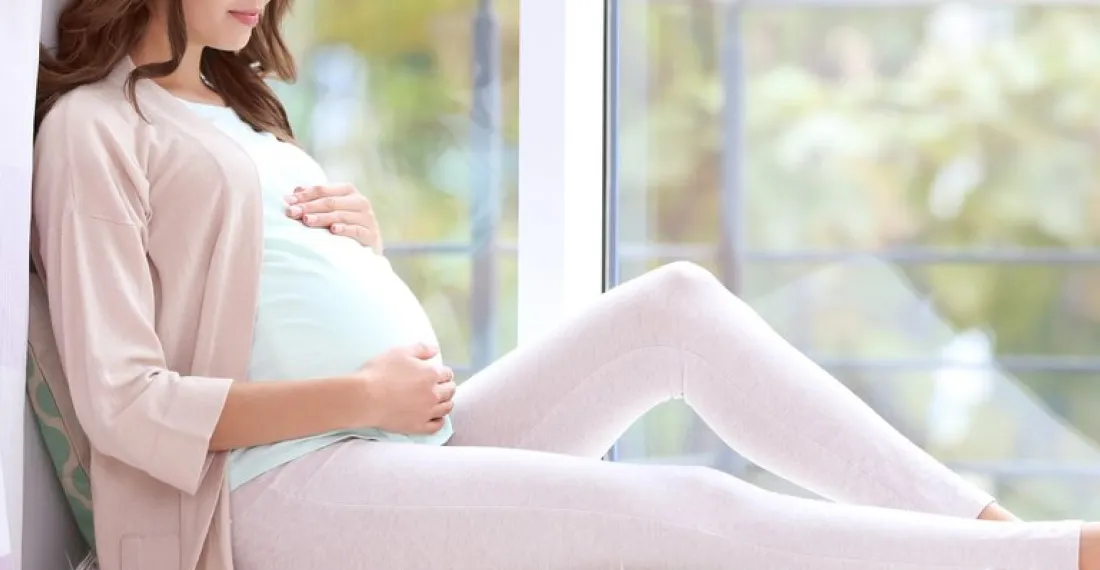 Беременная девушка